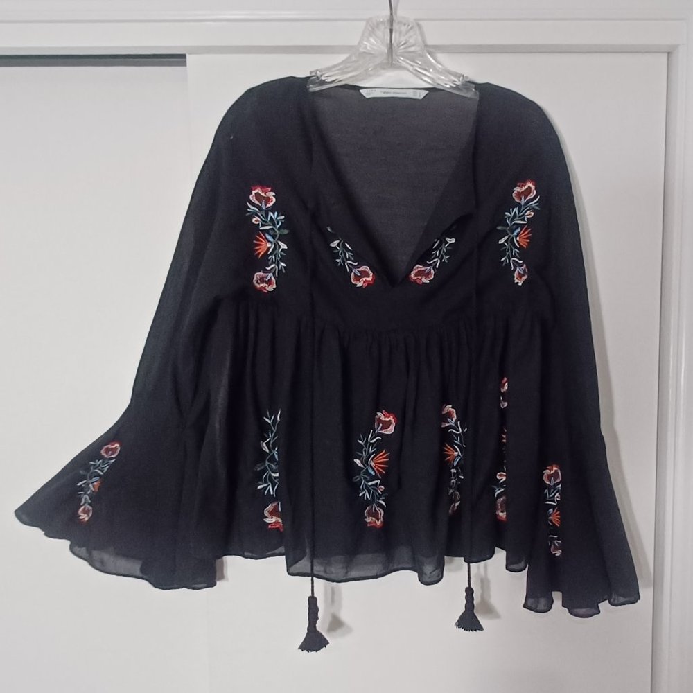 ZARA Trafaluc Collection black, floral embroidered, flowy blouse